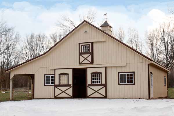 Modular horse barn Amish built on prepared site. Molettiere-36ft x 36ft
